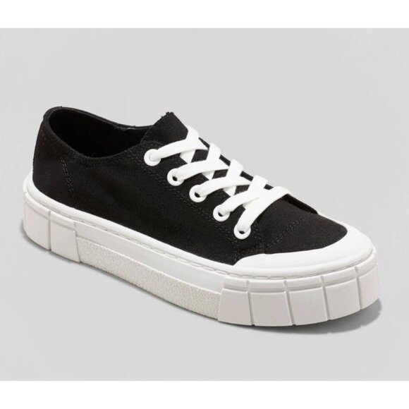 Mad Love Shoes - Mad Love Women’s Fran Black Platform Casual  Lace-Up Canvas Sneaker Shoes Size 6